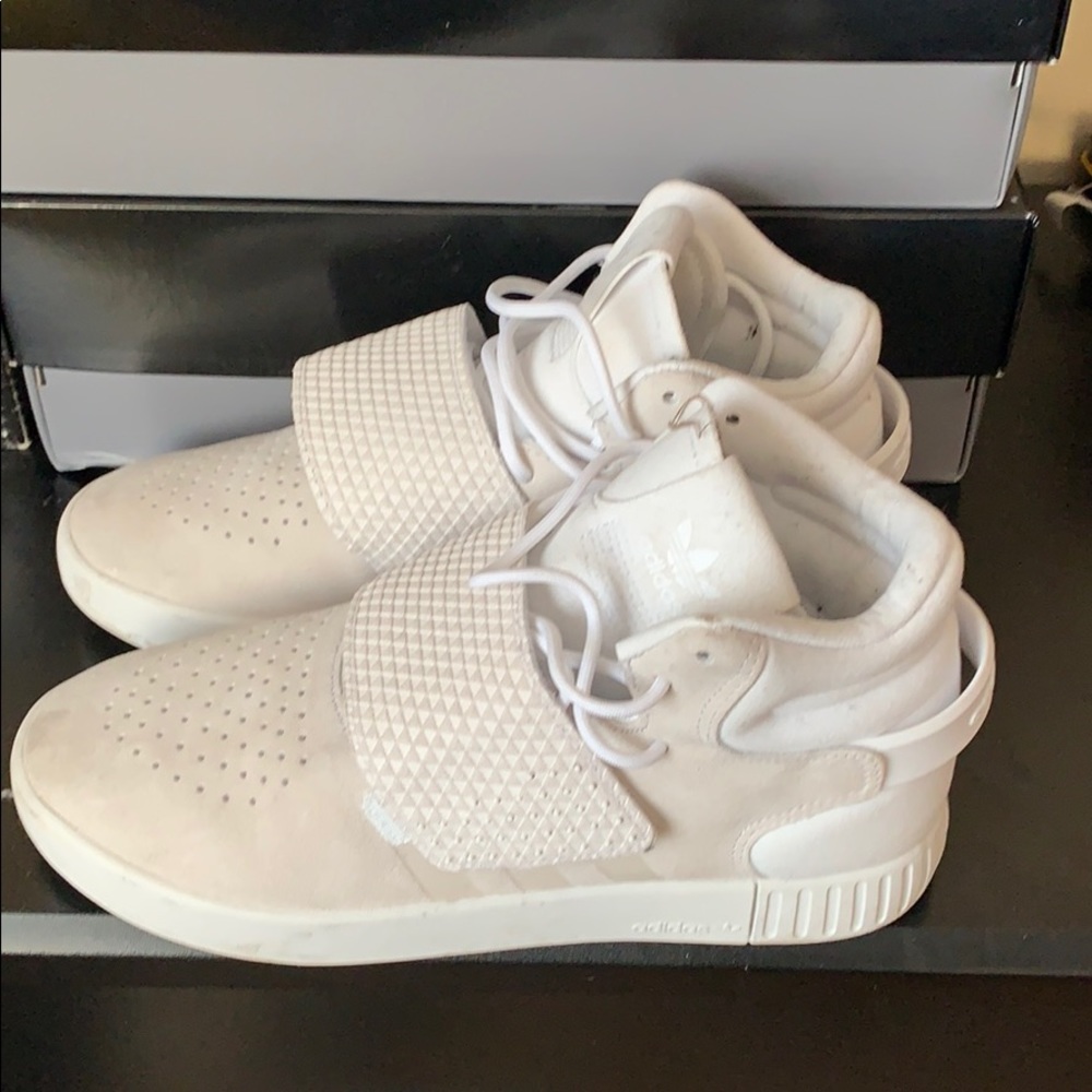 Adidas tubular invader strap size 6”1/2